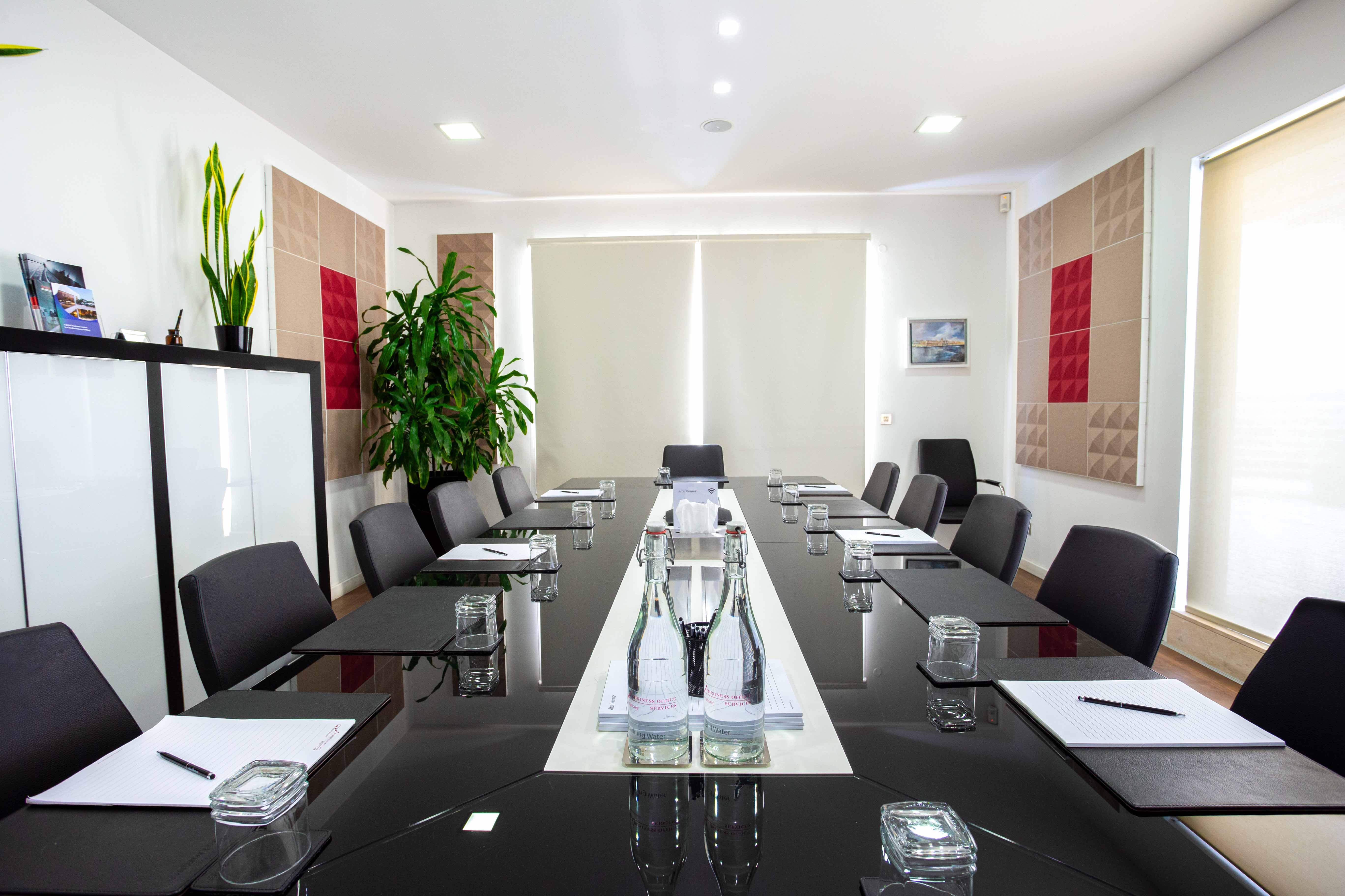 Seafront Meeting Room for 10 people
